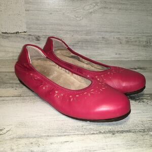 Vionic Geneva Ballet Slippers Claret Red Perforated Genuine Leather Sz 6.5 37.5